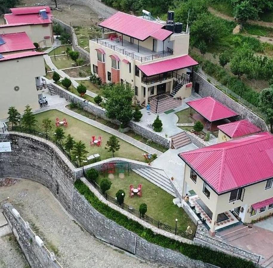 Mist n Meadows Resort Rājgarh Exterior foto