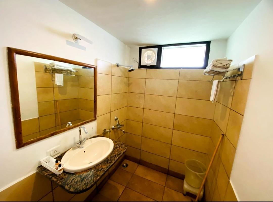 Mist n Meadows Resort Rājgarh Habitación foto