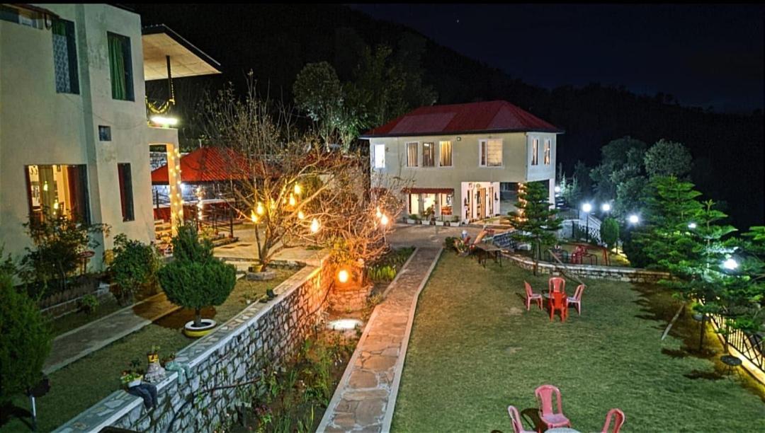 Mist n Meadows Resort Rājgarh Exterior foto