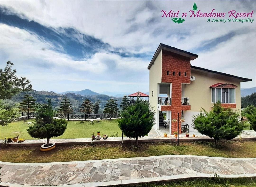 Mist n Meadows Resort Rājgarh Exterior foto