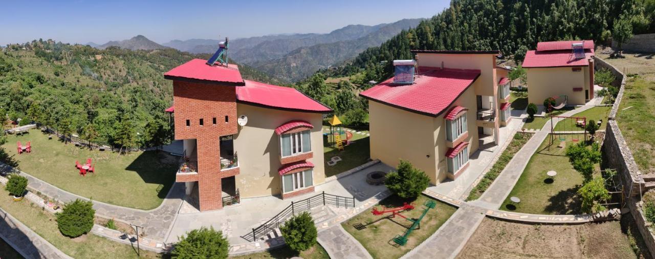 Mist n Meadows Resort Rājgarh Exterior foto