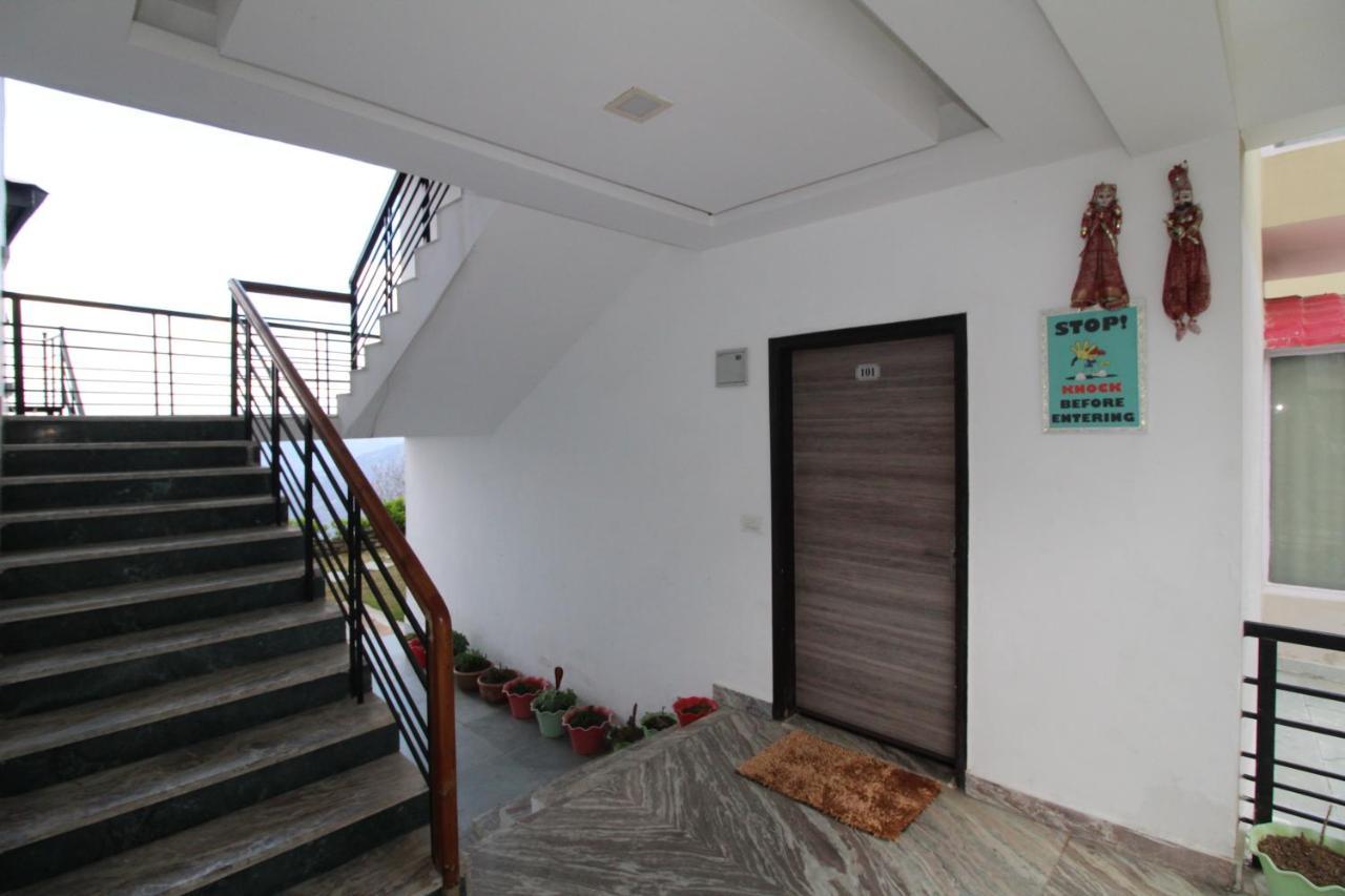 Mist n Meadows Resort Rājgarh Exterior foto